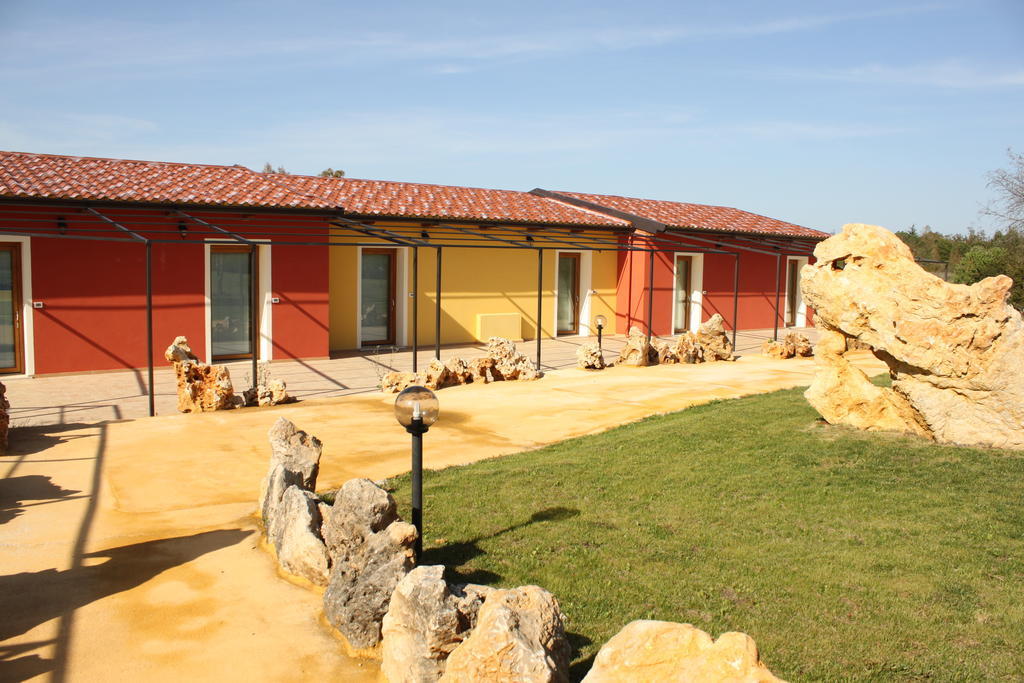 סנטה מריה לה פלמה Tenute Delogu Wine Resort (Adults Only) מראה חיצוני תמונה